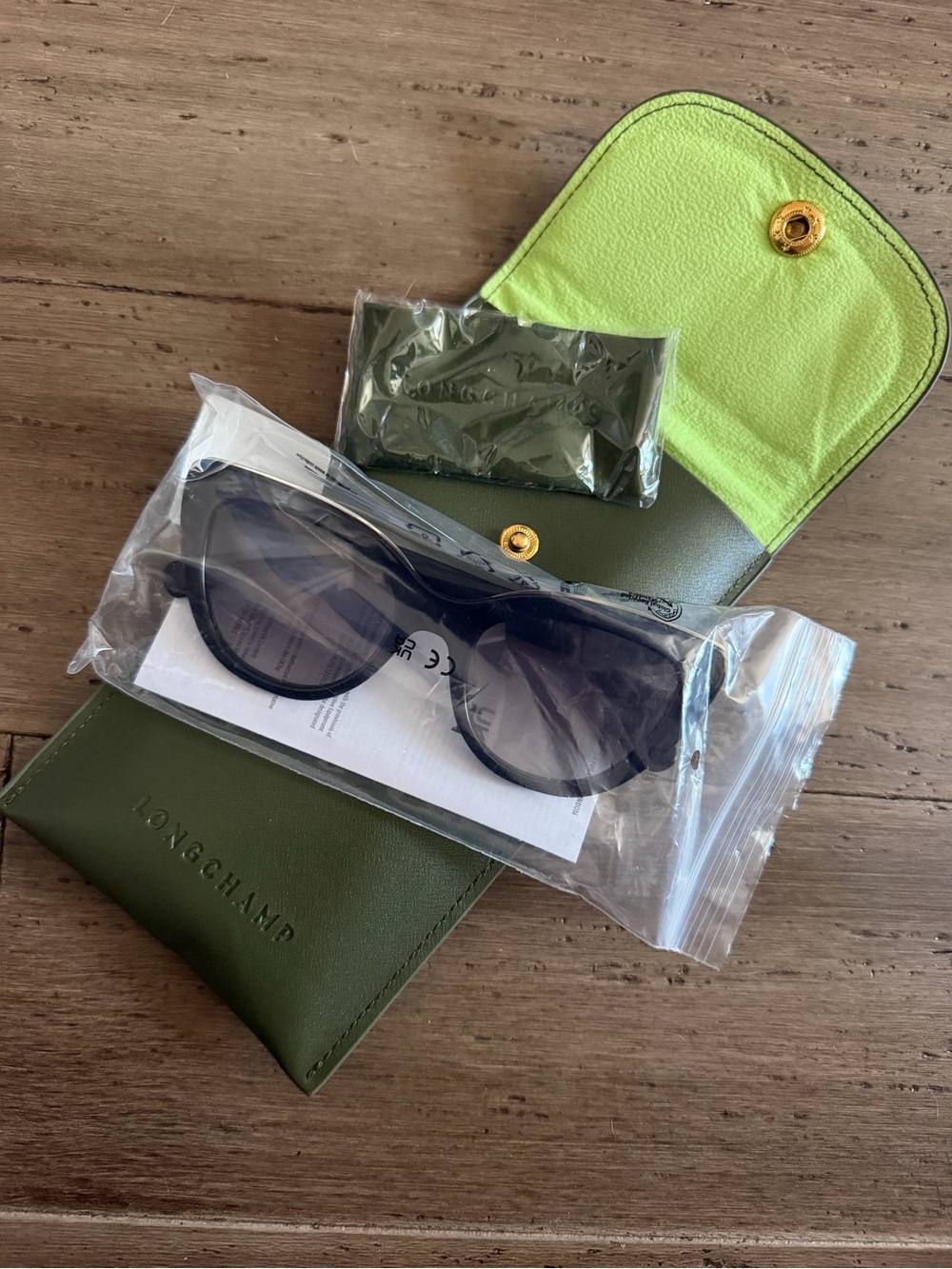 AUTHENTIC Longchamp Full Inclusion Sunglasses - Picture 4 of 9
